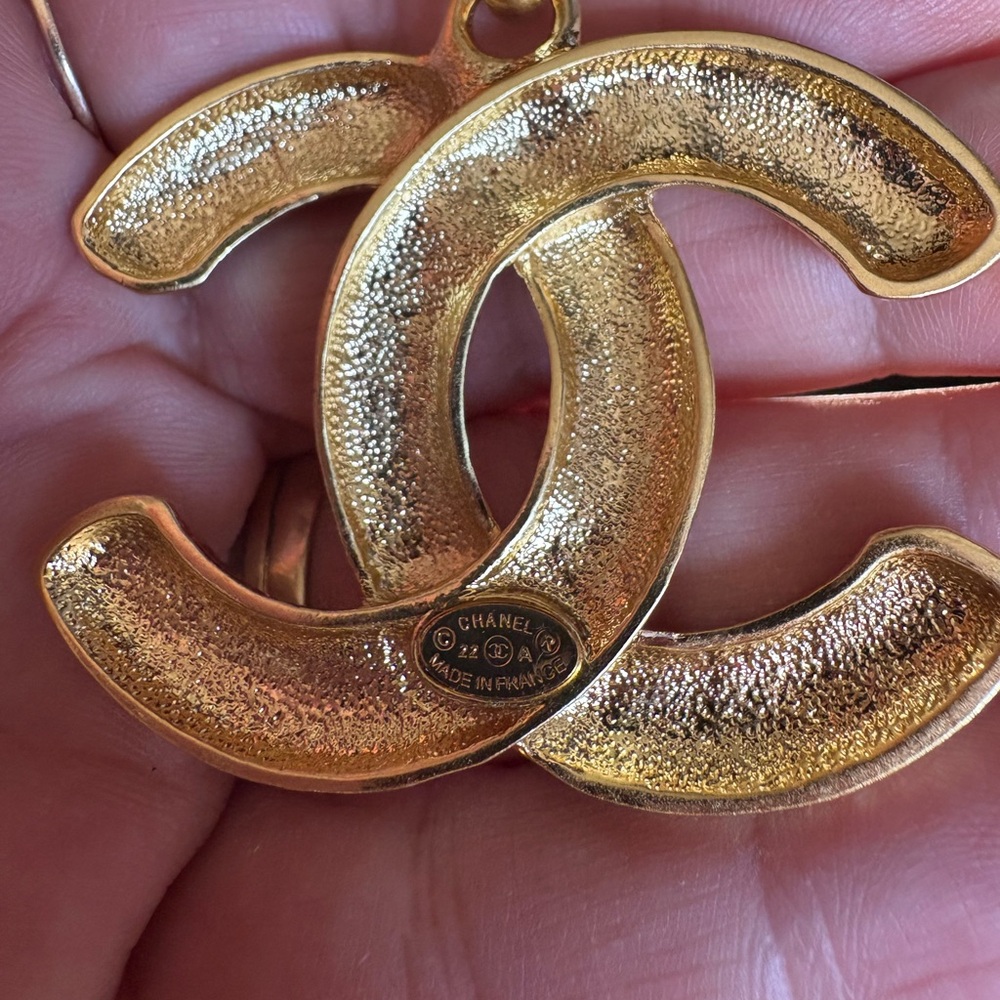 Gold Tone Women’s Chain Necklace - Elegant Round Link - Picture 5 of 5